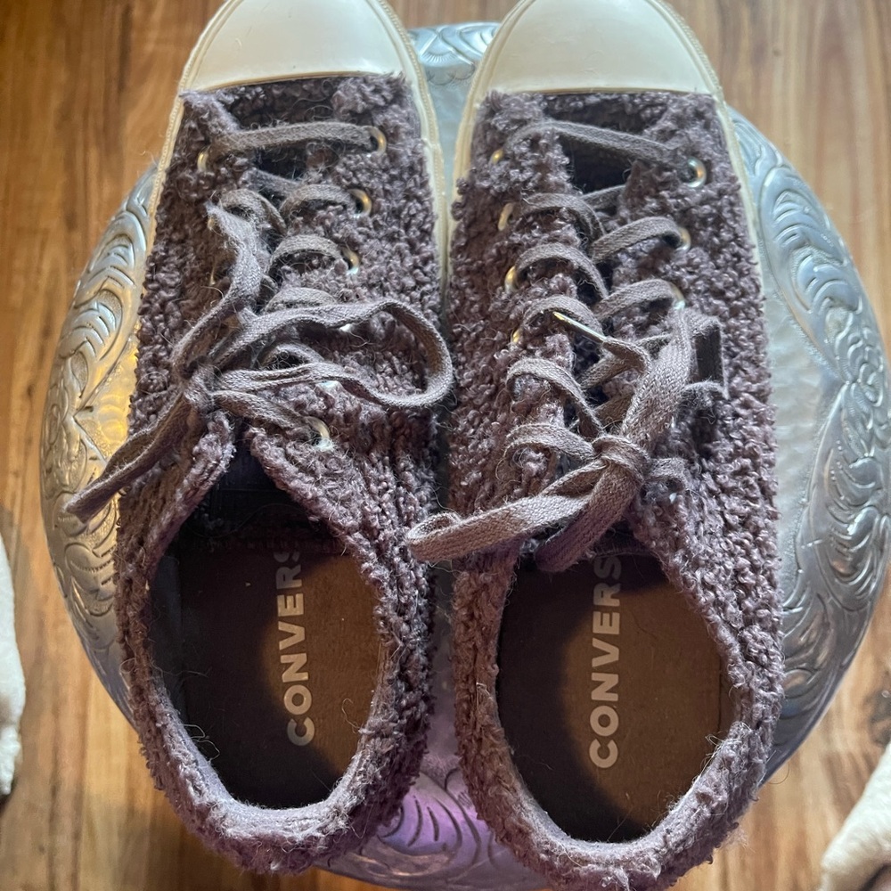 Limited edition Converse Knit shearling brown and White platform sneakers.